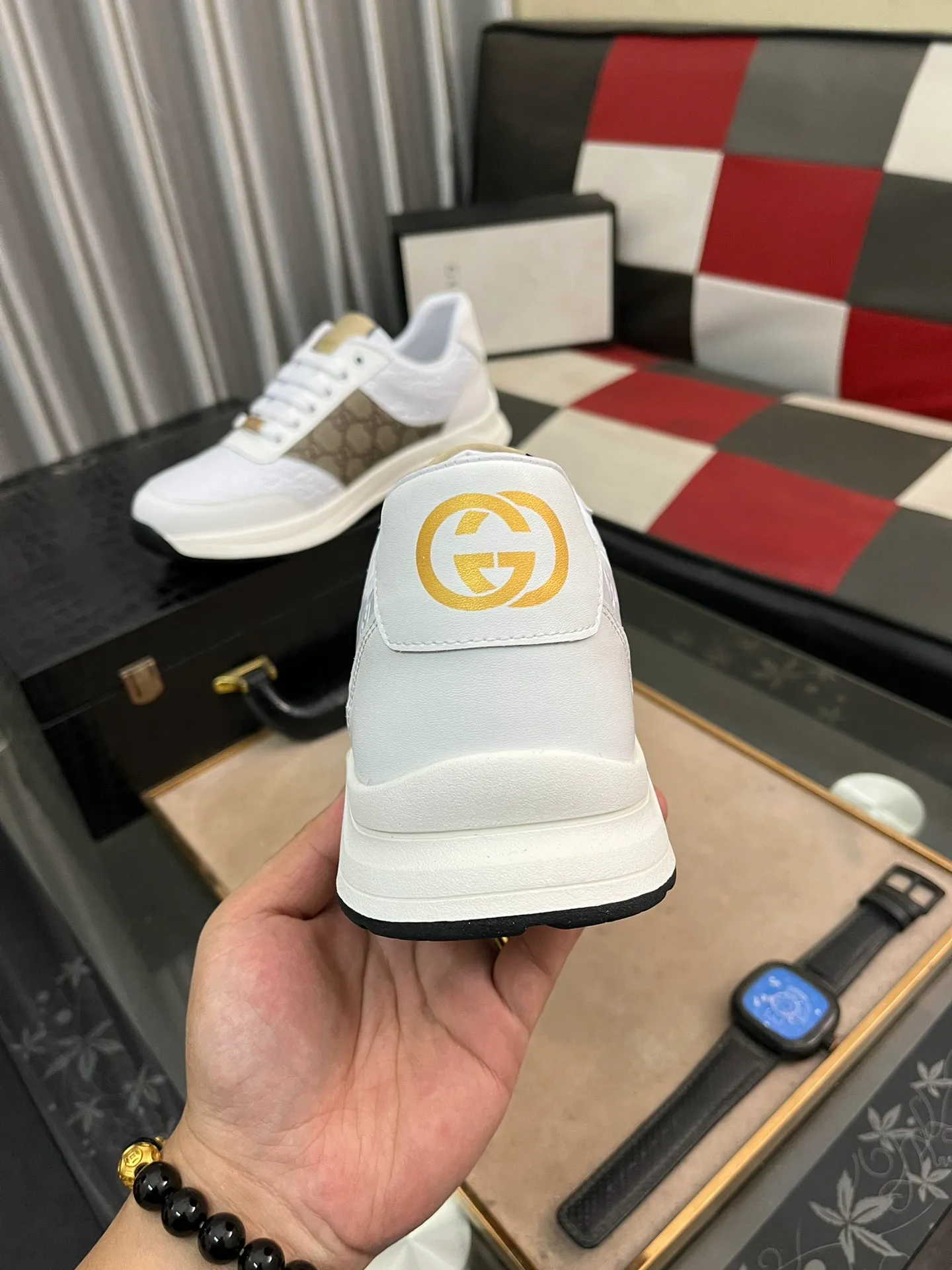 Men's Men's Shoes 💰420 ⌚️⌚️[GUCCI] Gucci men's casual shoes are absolutely popular 🔥The ultimate matching item for trendy men! Irresistible charm of super texture, the main recommendation, the upper is made of high-quality cowhide + breathable fabric, sheepskin feet, wear-resistant rubber sole, noble and elegant! Extremely comfortable🎁🎁You can be as handsome as you want💪 Size: 38-44!